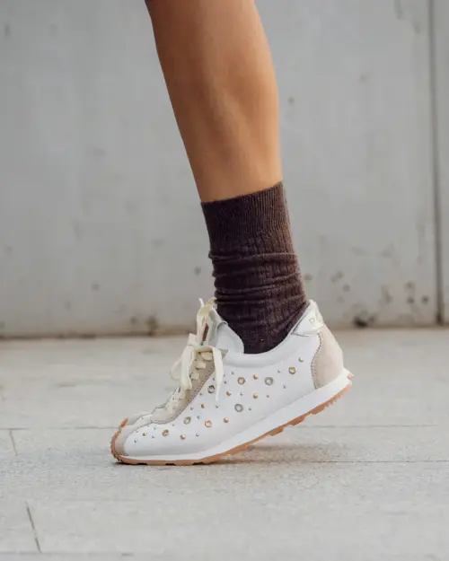 Deportiva Popa Ref. INARA TACHAS - Imagen 4